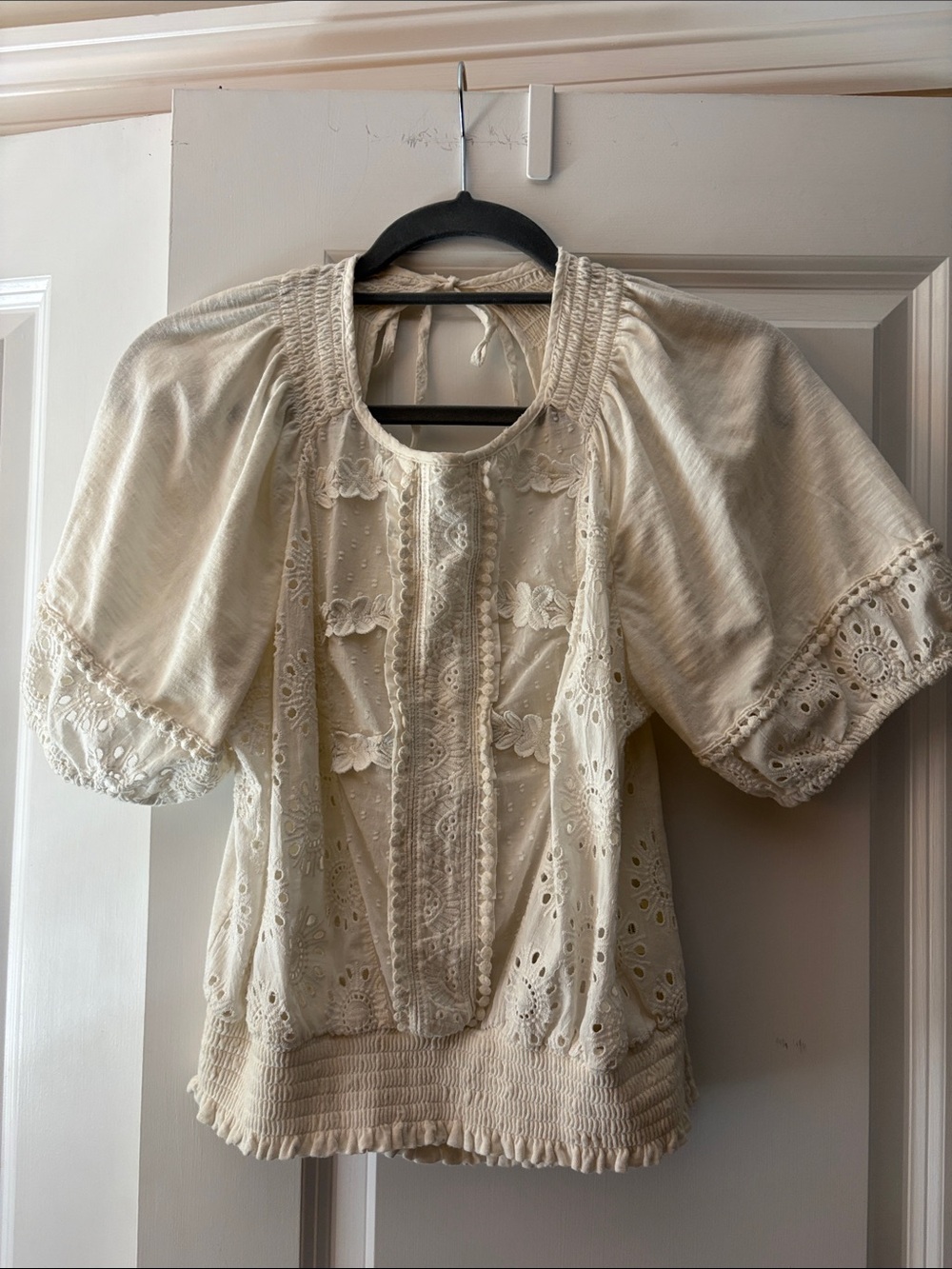 Anthropologie Women's Cream Eyelet Lace Puff Sleeve Top
